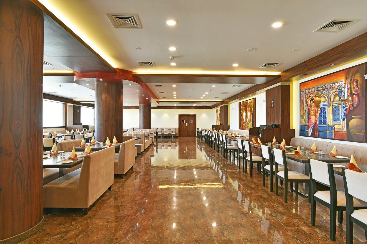 Hotel Club One Manor Zewnętrze zdjęcie