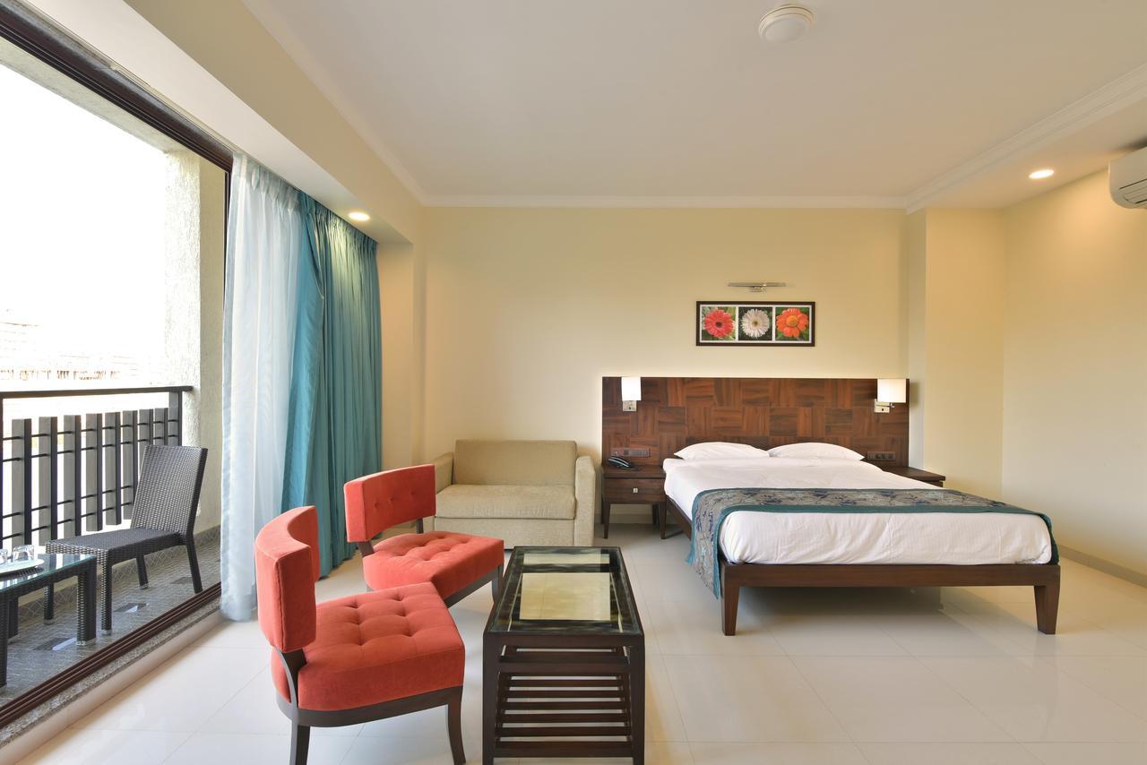 Hotel Club One Manor Zewnętrze zdjęcie