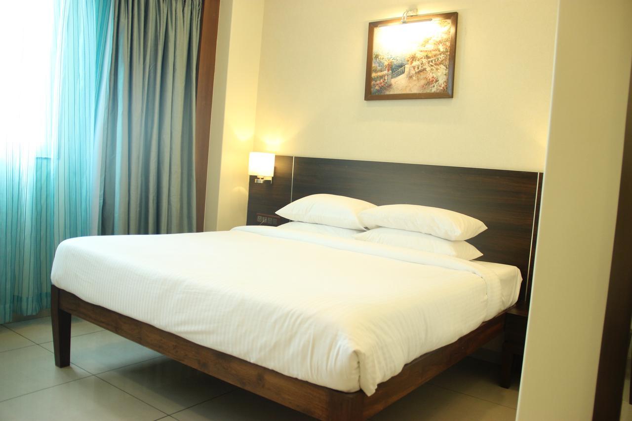 Hotel Club One Manor Zewnętrze zdjęcie