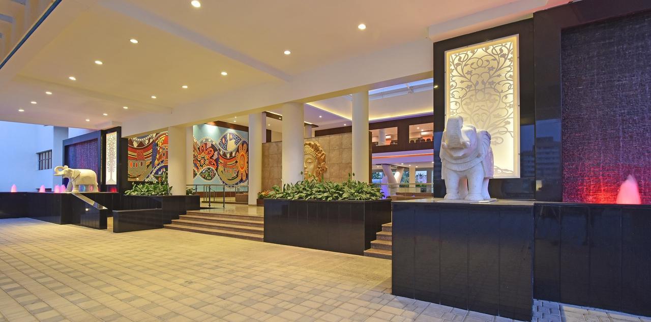 Hotel Club One Manor Zewnętrze zdjęcie